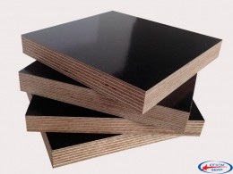 Фанера ФСФ ламінована 2500х1250х6 мм 1/1 (F/F) Гл/Гл WhiteWood		